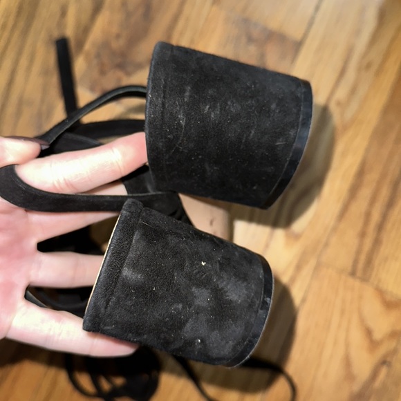 Gianvito Rossi Janis 60 black suede sandals - Picture 6 of 6